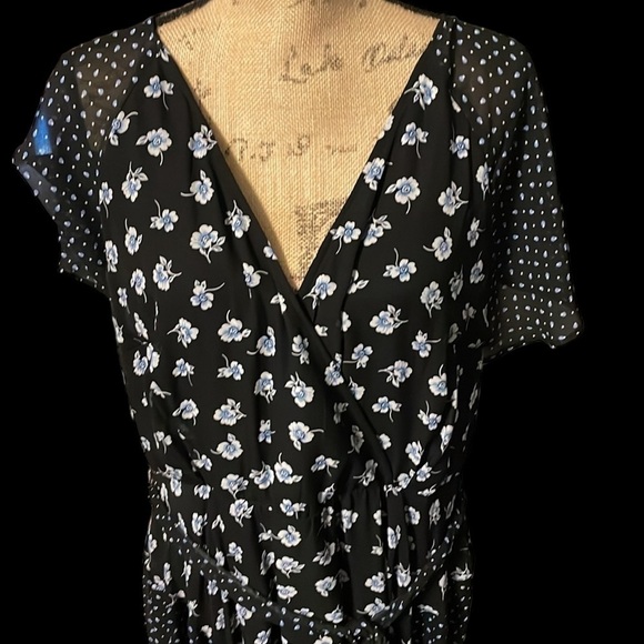 Lane Bryant lined mixed print floral asymmetrical maxi dress. NWT - Picture 3 of 9